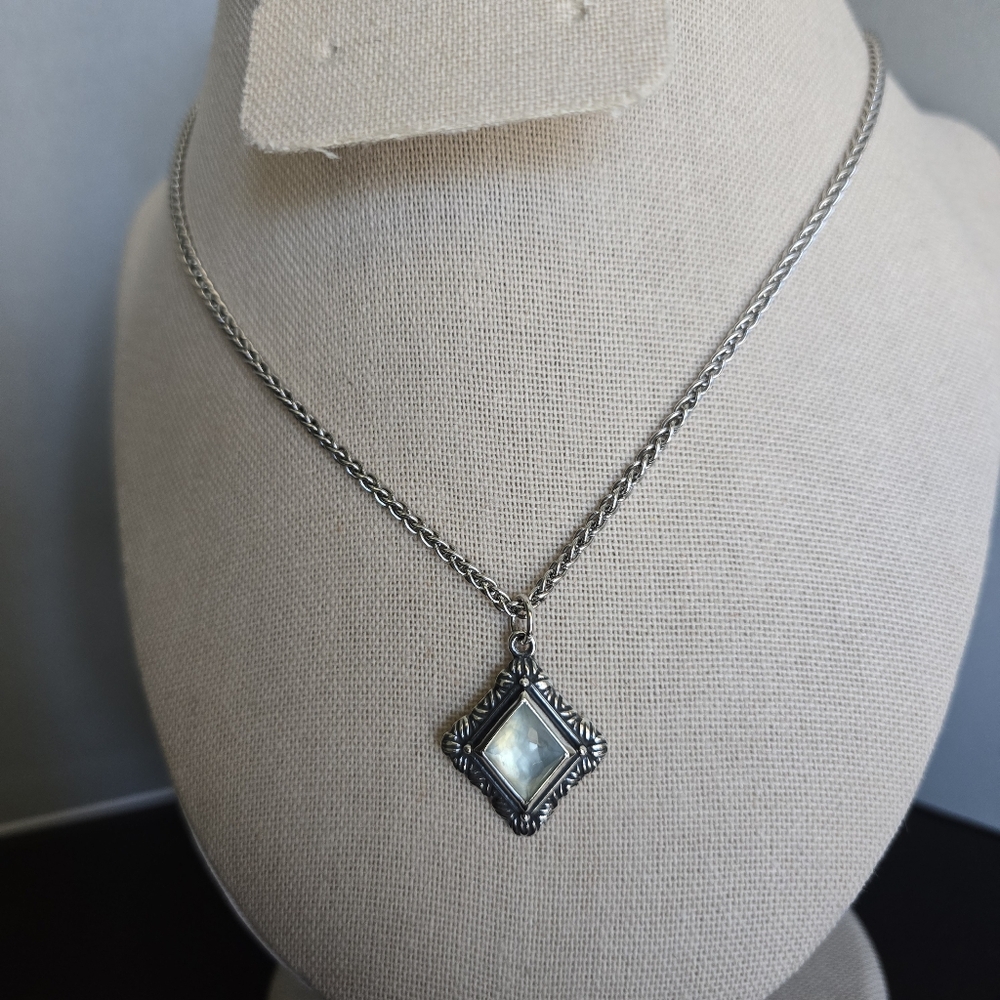 James Avery Retired Pendant